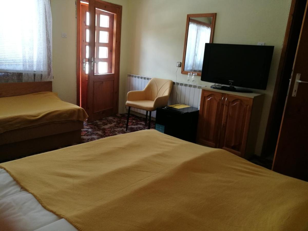 Самостоятелни Стаи В Къща За Гости Балкан Ribarica Extérieur photo